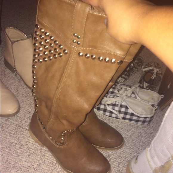 Adorable studded boots like new! - Picture 2 of 2