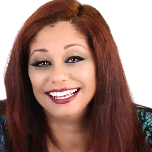 Meet your Posher, Rosana