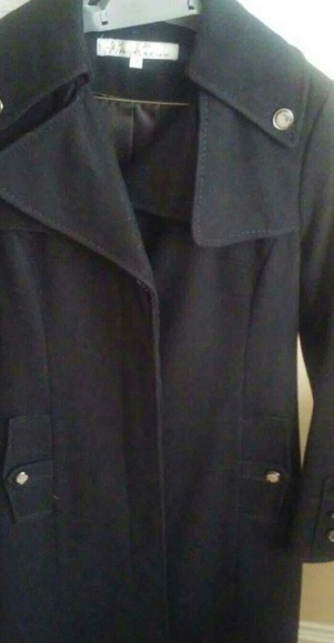 Kenneth Cole size 4 - Picture 2 of 2