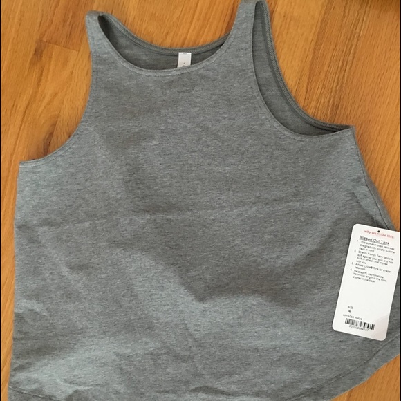 Blissed out tank size 4 NWT