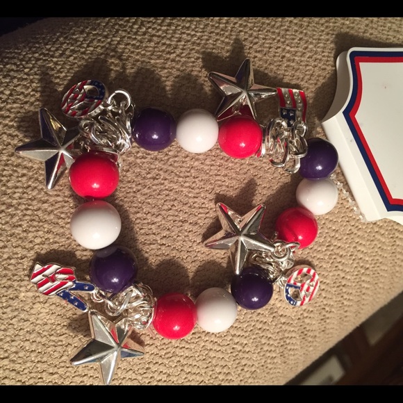 NWT patriotic charm bracelet