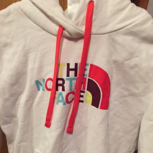 Brand new north face size medium.