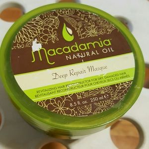 Macadamia Natural Oil deep repair 1/4 remaining