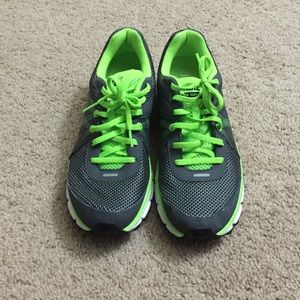 **CLOSET CLEAR OUT, NO OFFERS** Sneakers