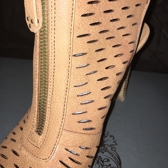 Peep-toe Bootie - Picture 4 of 4