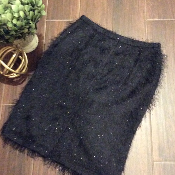 Calvin Klein Skirt. - Picture 4 of 4