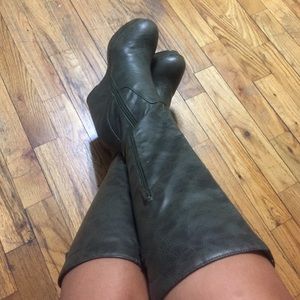 Wedge heel boots