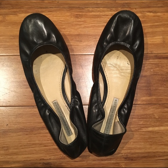 Vera Wang Lavender ballet flats black size 8