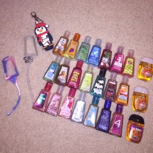 24 handsandizers and 3 holders