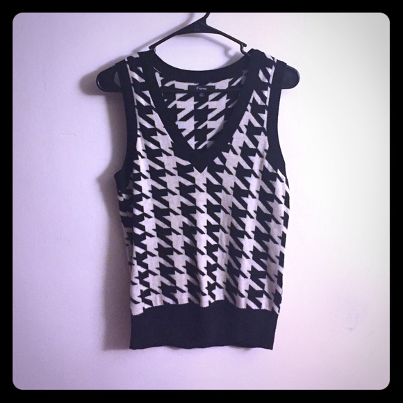 Houndstooth sweater vest