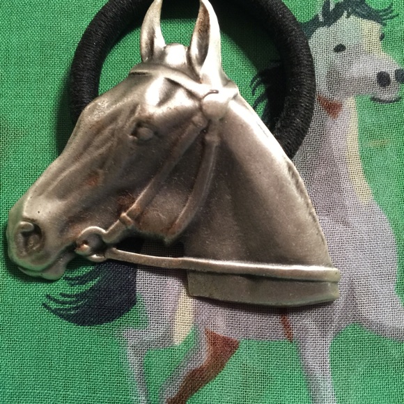 HORSE HAIR TIE