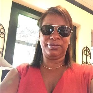 Meet your Posher, Ivette