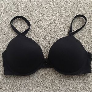 Victoria's Secret 34D bra