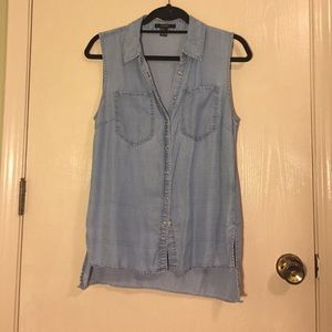 Snap up chambray collared blouse size M