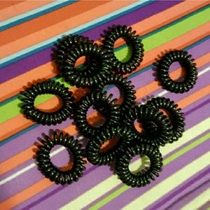 Lot of *24* spiral hair binders, never used