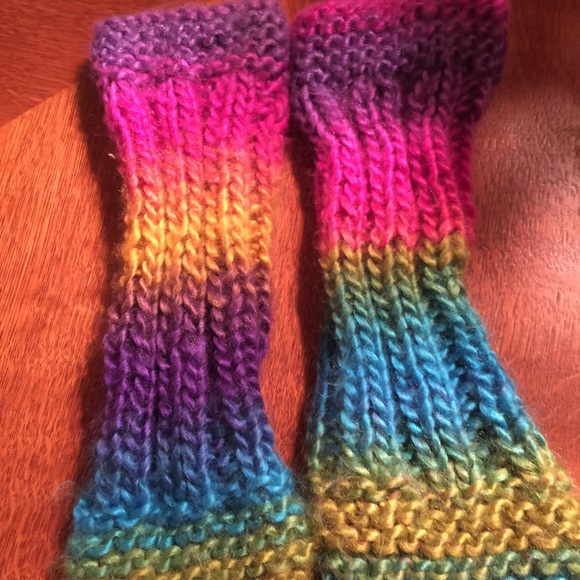 RAINBOW HAND MITTS