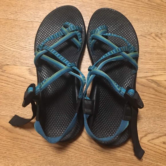 Chaco Shoes - Chacos size 9
