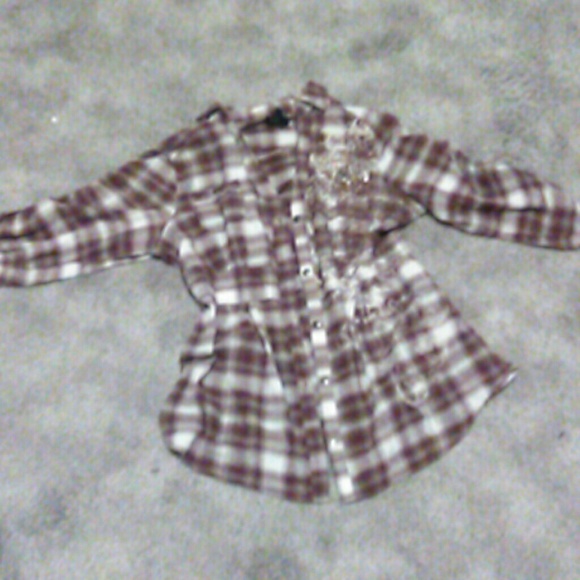 Red button up shirt w/gold design on one side