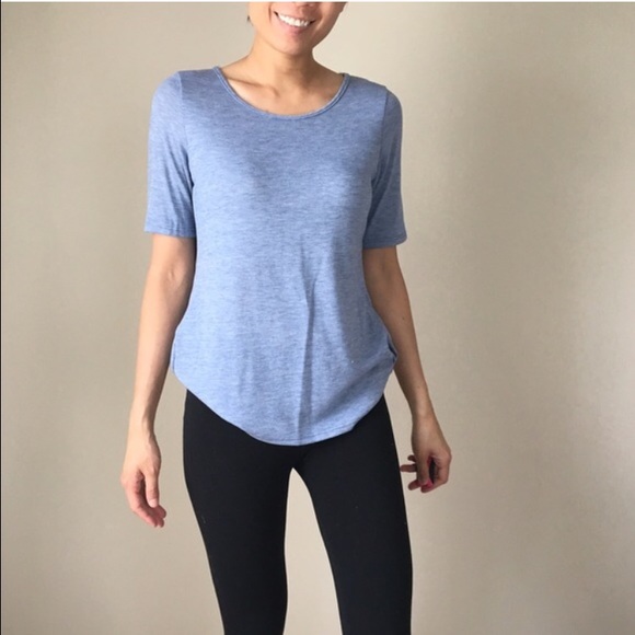 CHICBOMB Tops - ONE HOUR SALE super soft chic T shirt