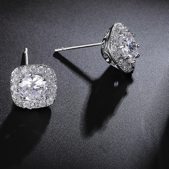 CZ High Quality Stud Earrings. 2xHP - Picture 2 of 4