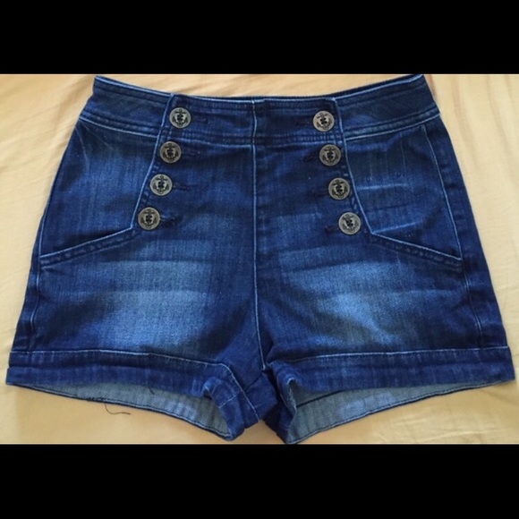 Express sailor shorts