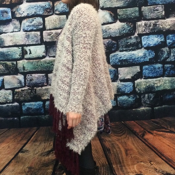 Popcorn Cardigan with fringe - Picture 2 of 4