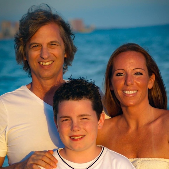 Meet your Posher, Kelly - Picture 2 of 2