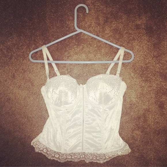 White lace corset