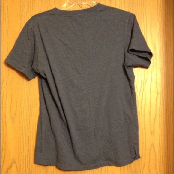 🎯🎯Gap Tee🎯🎯 - Picture 2 of 3