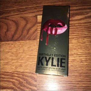 Kylie Lip Kit