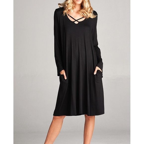 Black Dress with Bell Sleeves. - Picture 2 of 4