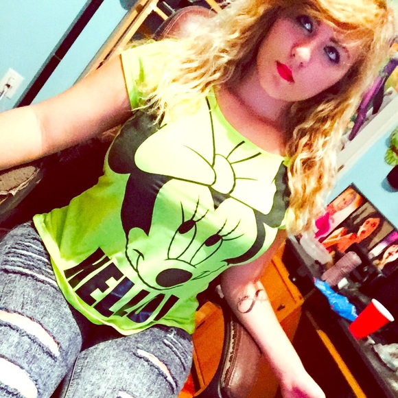 Minnie Mouse shirt