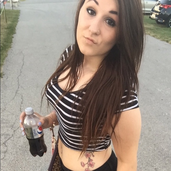 Meet your Posher, Sydnee - Picture 1 of 1