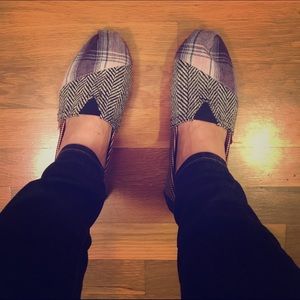 Steve Madden Toms size 8. NWOT. Never worn outside