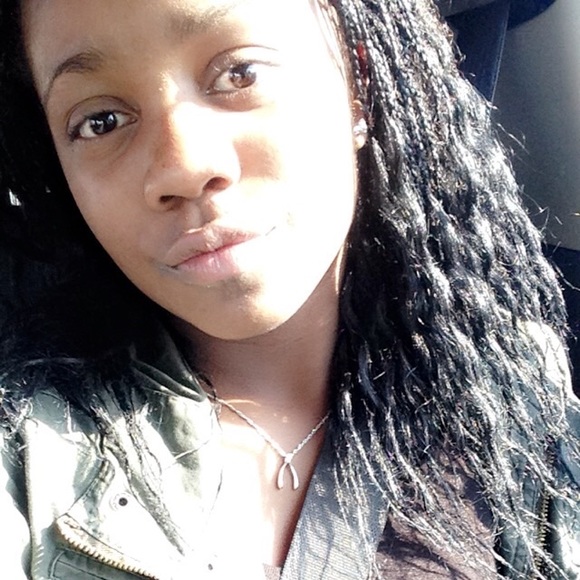 Meet your Posher, Asja - Picture 1 of 1