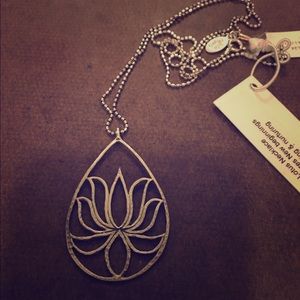 Open lotus silver necklace
