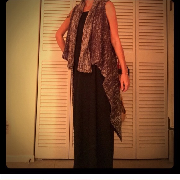 BRILLIANT SWEATER VEST - Picture 1 of 4