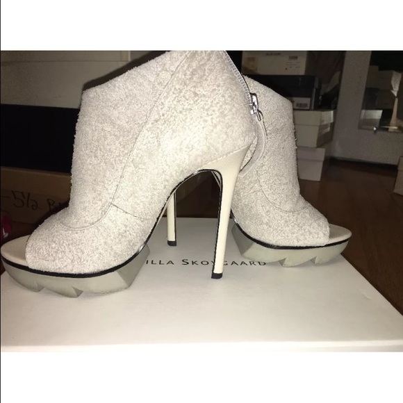SOLD! Pre-owned Camilla Skovgaard booties size 36