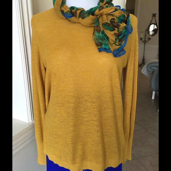 Banana Republic mustard knit top