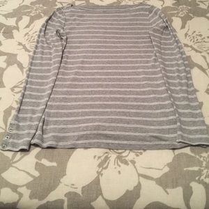 Boat neck gap long sleeve shirt