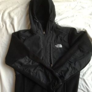 hooded north face denali