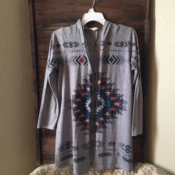 Hooded light weight Aztec print wrap cardigan