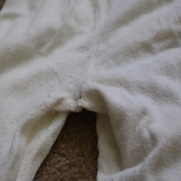 ***sold*** Hollister Cream Cardigan - Picture 3 of 3