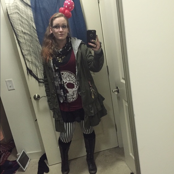 I like robots and punk cabaret. - Picture 4 of 4