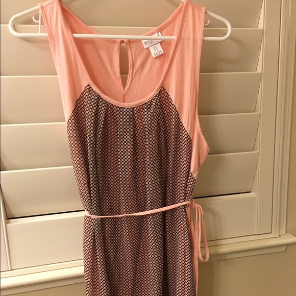 Motherhood maternity dressy tank. Large