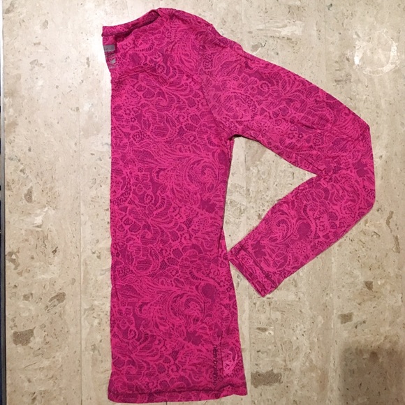 New Balance super thin pink & purple top