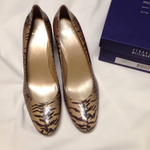 Stuart Weitzman brown and tan zebra pump sz11 nwt