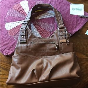 Excellent condition. Smoke free home.