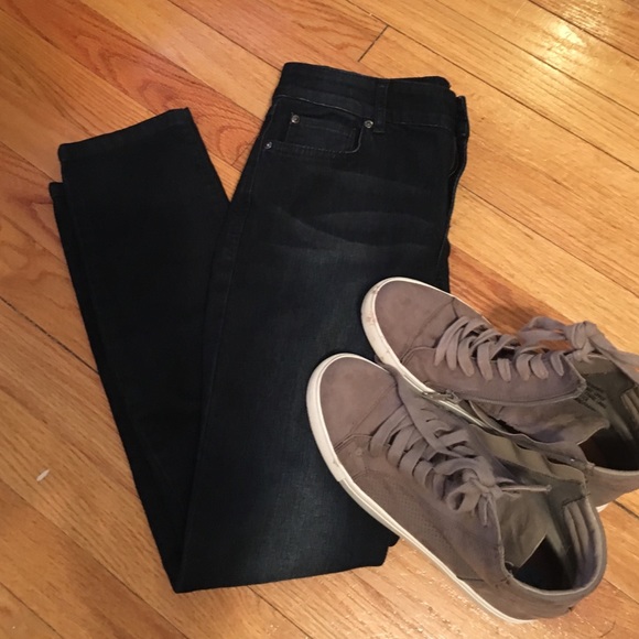 INC denim skinny leg short cut jeans petite