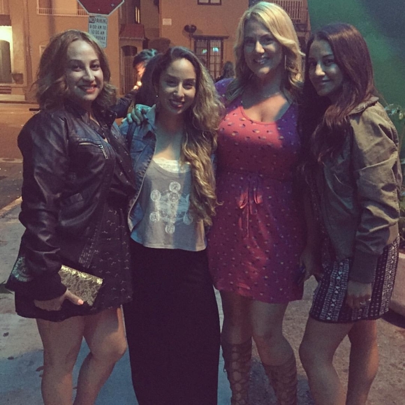 Meet your Posher, Andrea - Picture 1 of 1